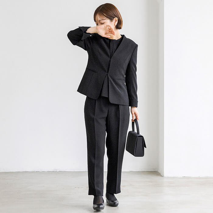 【極美品】23区 パンツスーツ セットアップ フォーマル ブラック 無地 38 23区 パンツ スーツ セットアップ 黒 ブラック S M 36 38 楽天