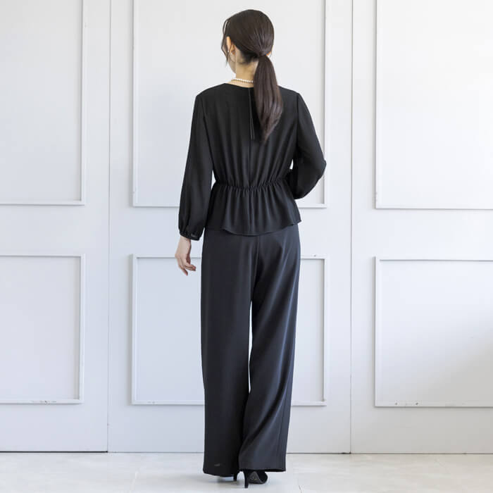 洗える｜ライトな着心地のパンツスーツ 7号・ブラック｜東京ソワール