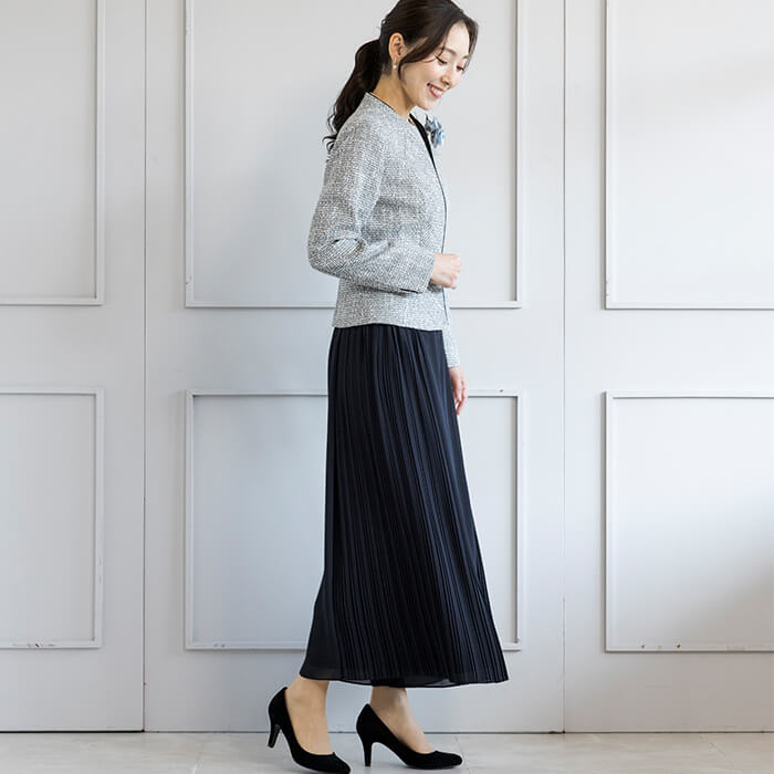 極美品 超希少 L✨PLEATS PLEASE 横プリーツ ワイド 月 洗える｜サイドプリーツのワイドパンツ 9号・ネイビー｜東京ソワール