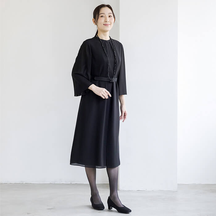 洗える｜フレアスリーブのオフボディワンピース 9号・ブラック｜東京
