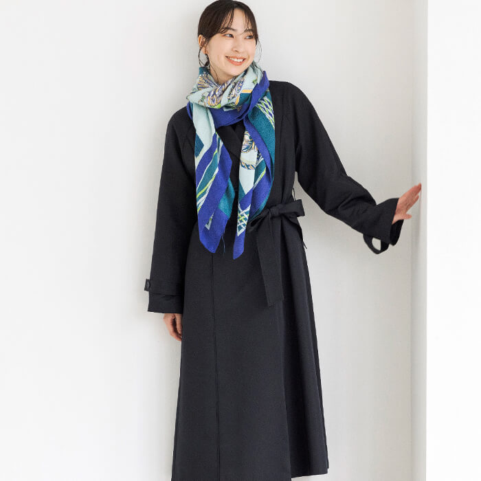 美品✨️レオナール●ストール●シルクウール●総柄●ボタニカル●フリンジ●ネイビー 美品 ´高級感溢れる´ LEONARD レオナール 高品質 WOOL & SILK 総柄