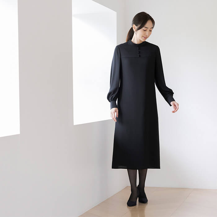 新品未使用 アルチビオ】archivio ブラック ワンピース 40 サイズ：40 ARCHIVIO アルチビオ ハーフジップ スウェット ワンピース