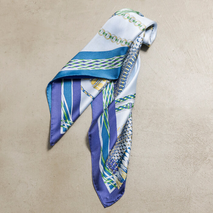 ブルガリ　ロゴマニア　スカーフ　青 楽天市場】ブルガリ スカーフの通販