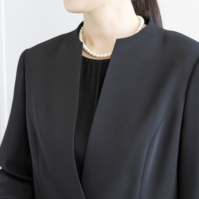 洗える｜ライトな着心地のパンツスーツ 7号・ブラック｜東京ソワール