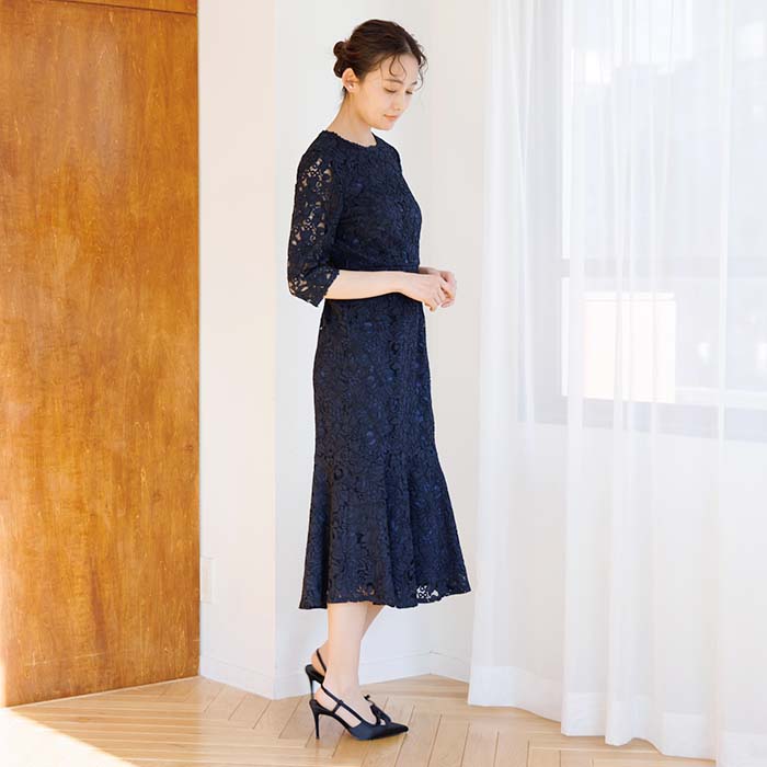 新品タグ付き東京ソワール大人上品なレースワンピース 東京ソワール ボタニカルレースデザインワンピース 【結婚式・ゲスト