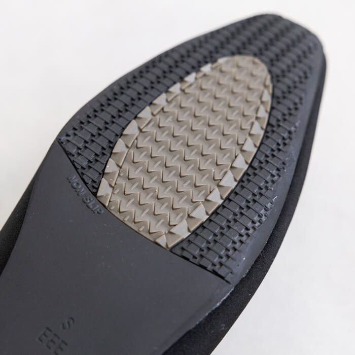 2cmヒールのフォーマルパンプス（S） S‐22.5cm・ブラック｜東京