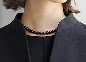 �������V���G�b�g�̃X�^���h�J���[