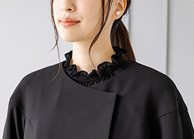 すっきりとした襟ぐり