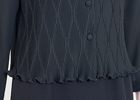 裾のフリルデザイン