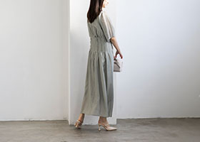 360°美しいフィット&フレアシルエット