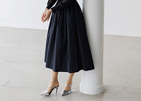 美しいフィット&フレアシルエット