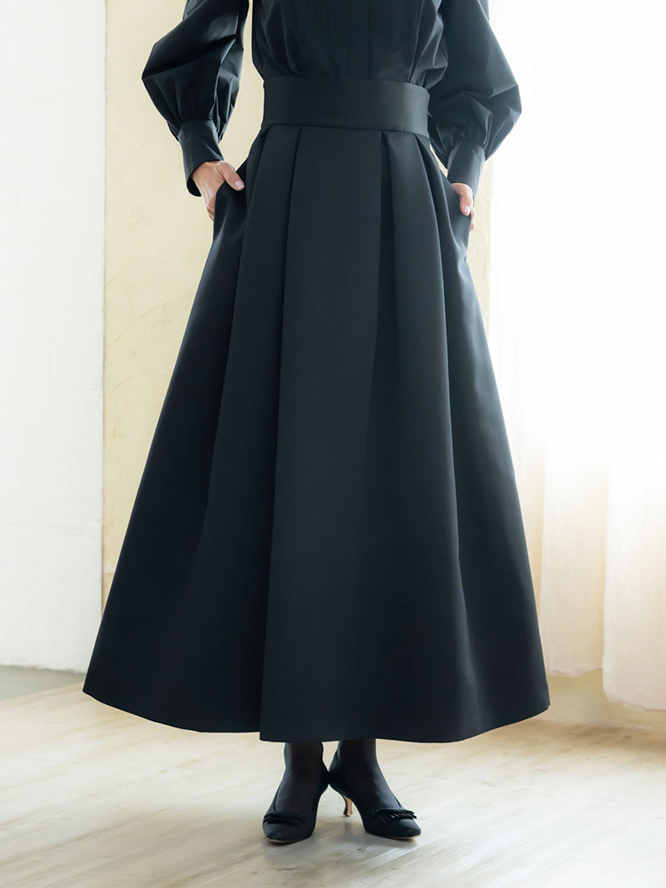 �����]���q�Z���N�V���� Ave.KIKI�~�����\���[�� Blouse �~ Skirt