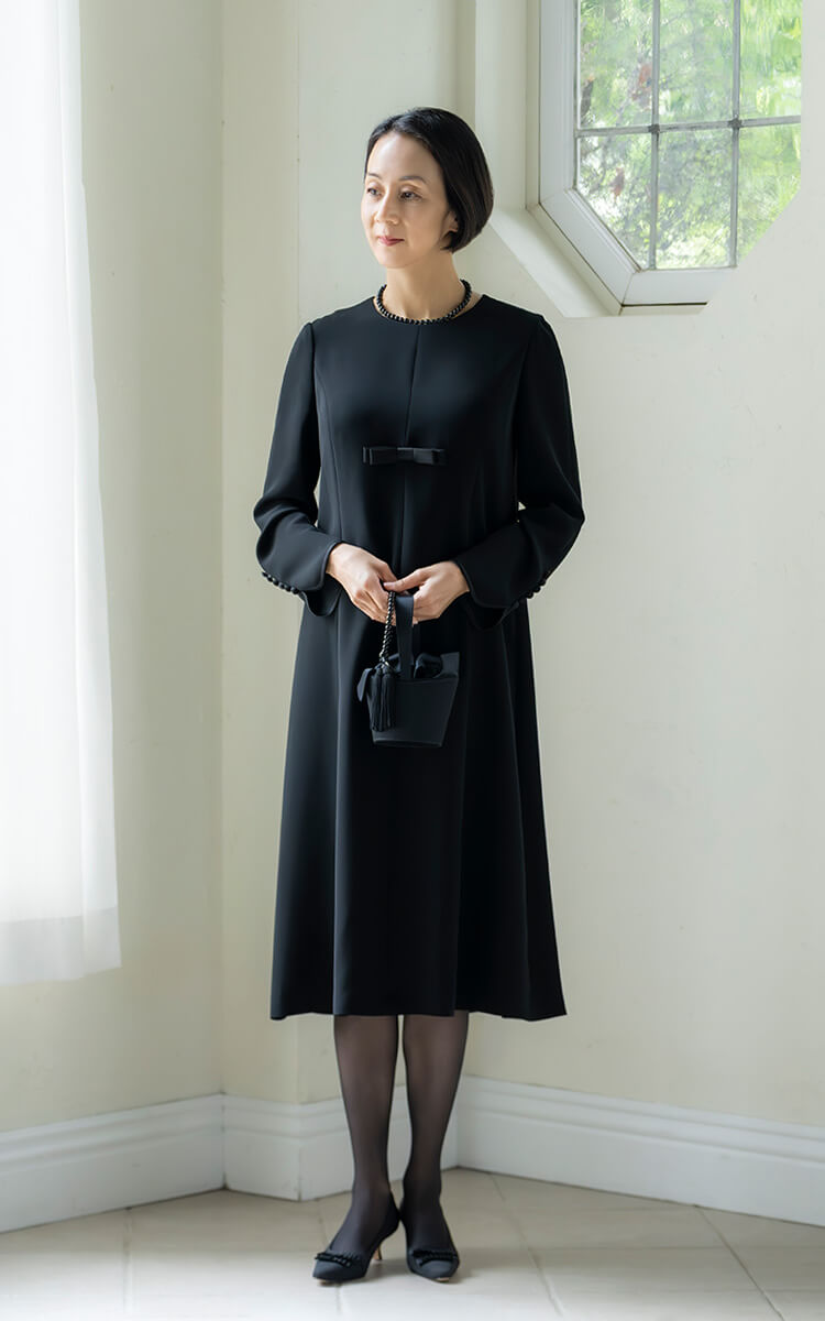 ]qZNV Ave.KIKI~\[ tH[}s[X